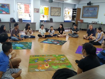 อาสาสร้างสื่อการเรียนรู้บนผืนผ้า 14 ก.ค. 62 Volunteer to Create Learning Material on Canvas – in Thailand July, 14 ,19 ณ ห้องสุจิตรา ชั้น 4 อาคารมูลนิธิอาสมัครเพื่อสังคม @ 4th Fl., TVS Bldg.